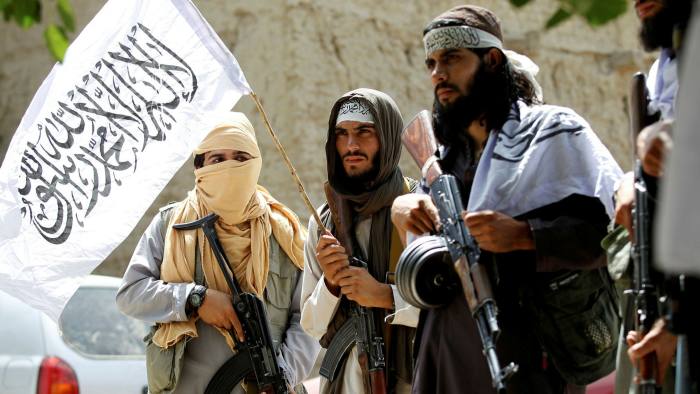 طالبان تقترب من الاستيلاء على كابول.. والولايات المتحدة تخلي سفارتها