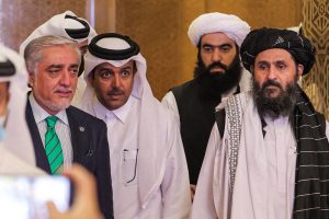 رئيس المجلس الأعلى للسلام في أفغانستان،عبد الله عبد الله في الاجتماع الأخير مع حركة طالبان في الدوحة