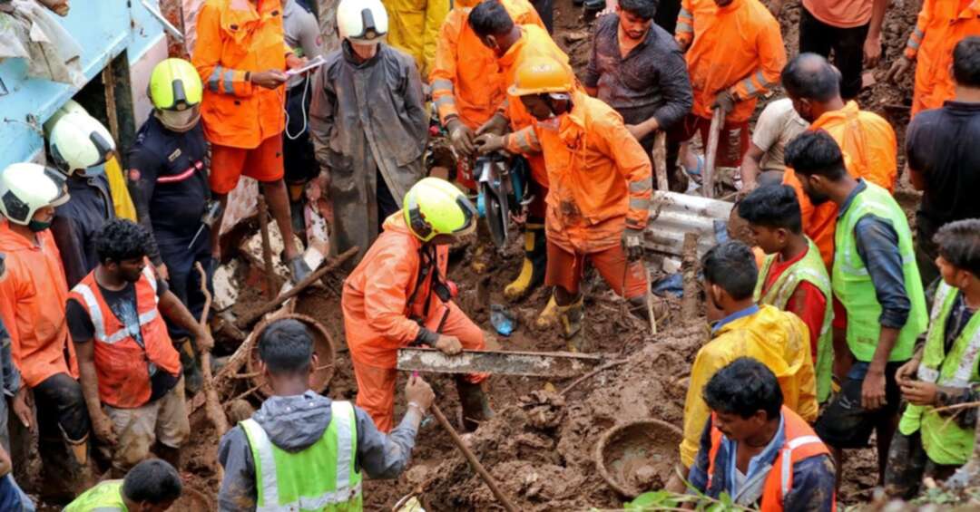 مقتل 25 شخصاً على الأقل بانهياراتٍ أرضيةٍ في مومباي بالهند