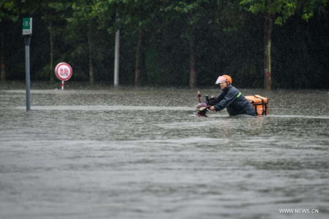 فيضانات الصين.. انهيار سد وأضرار كبيرة في مدينة تشنجتشو