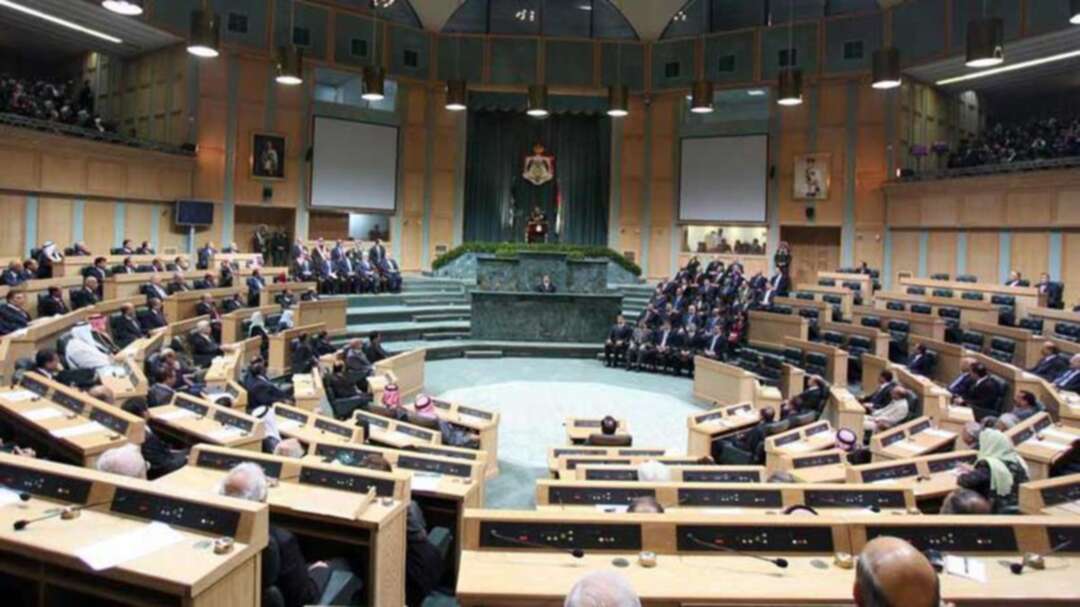 البرلمان الأردني يخطو باتجاه إعادة العلاقات مع النظام السوري