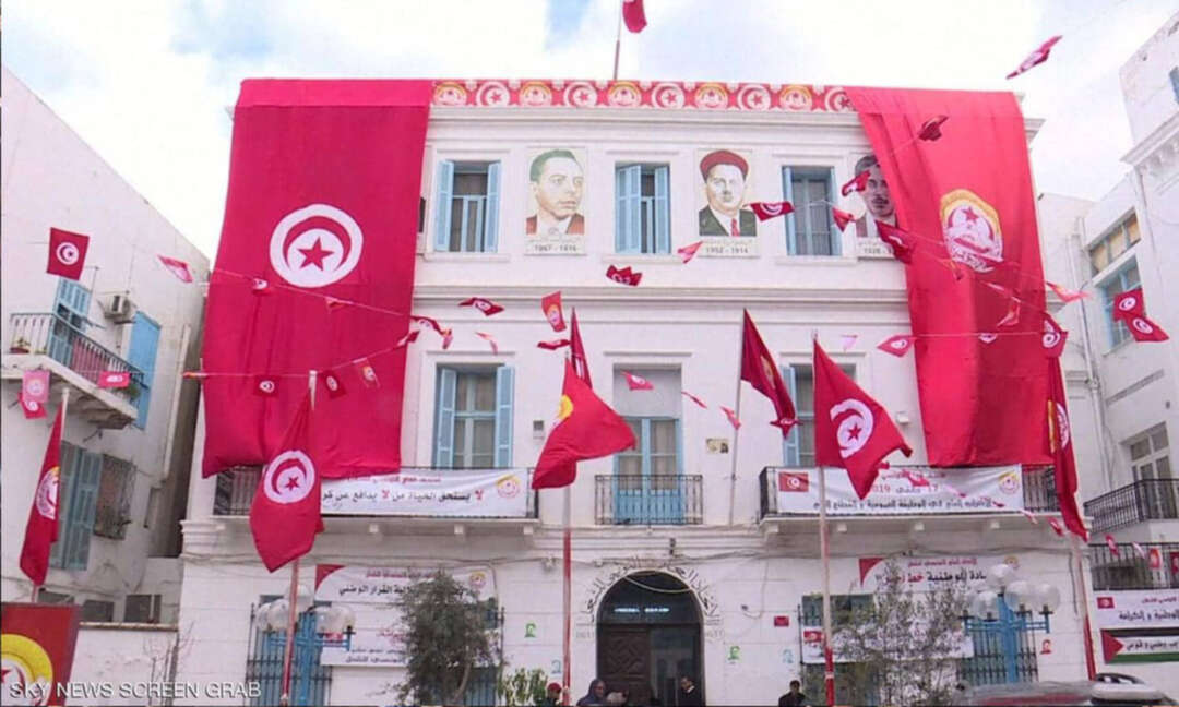 الاتحاد التونسي للشغل : احتكار سعيد لتعديل الدستور 