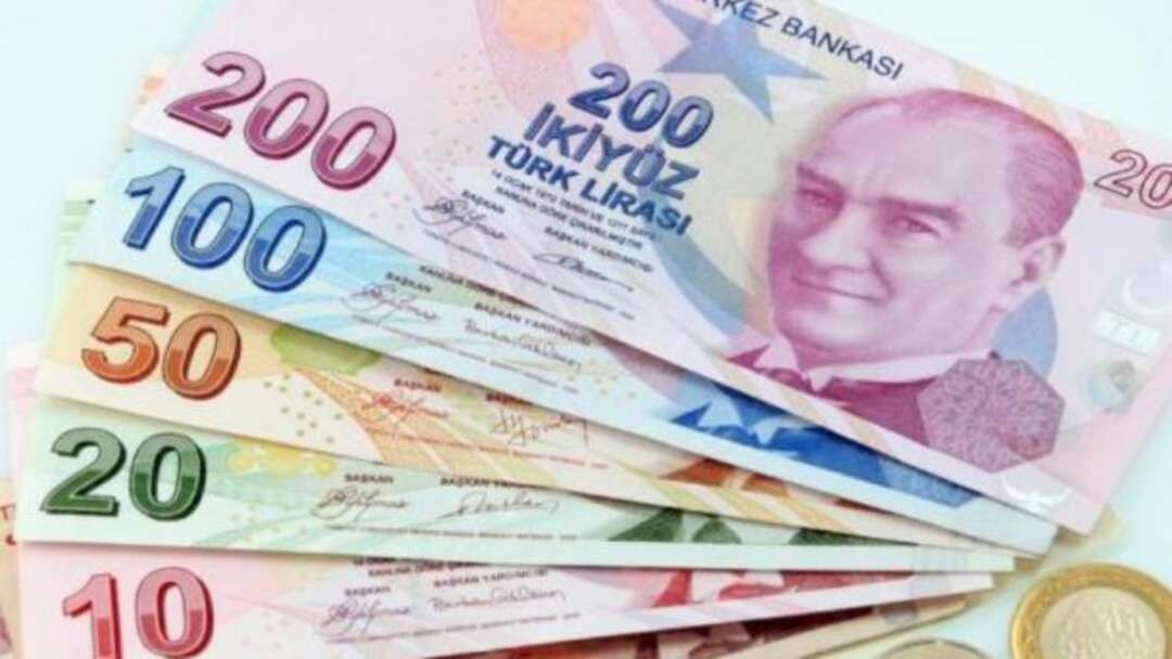 الليرة التركية تخسر 1.5% مقابل الدولار الأمريكي