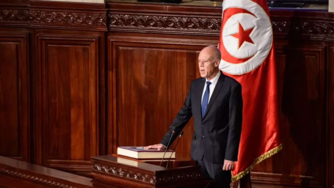 الرئيس التونسي يتسلّم مسودة الدستور الجديد