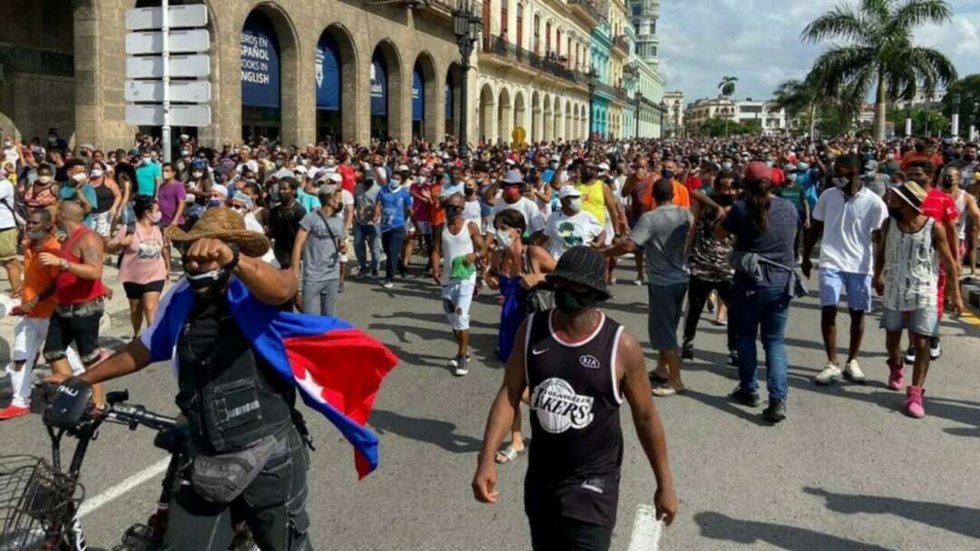 احتجاجات في كوبا لليلة الثانية مع استمرار انقطاع الكهرباء