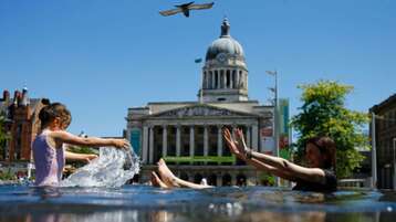 UK lives at risk from 'dangerous perception gap' on heatwaves