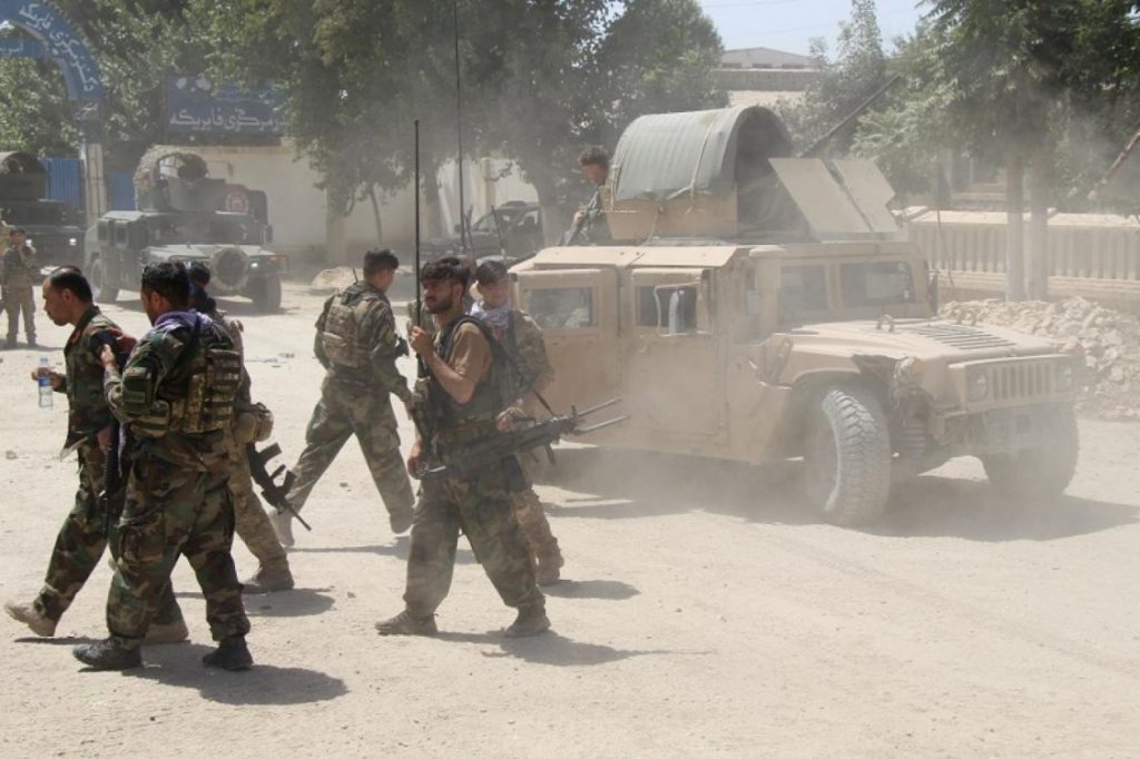 بعد استسلامهم مباشرة.. طالبان تعدم ميدانيا مجموعة من قوات النخبة الأفغانية