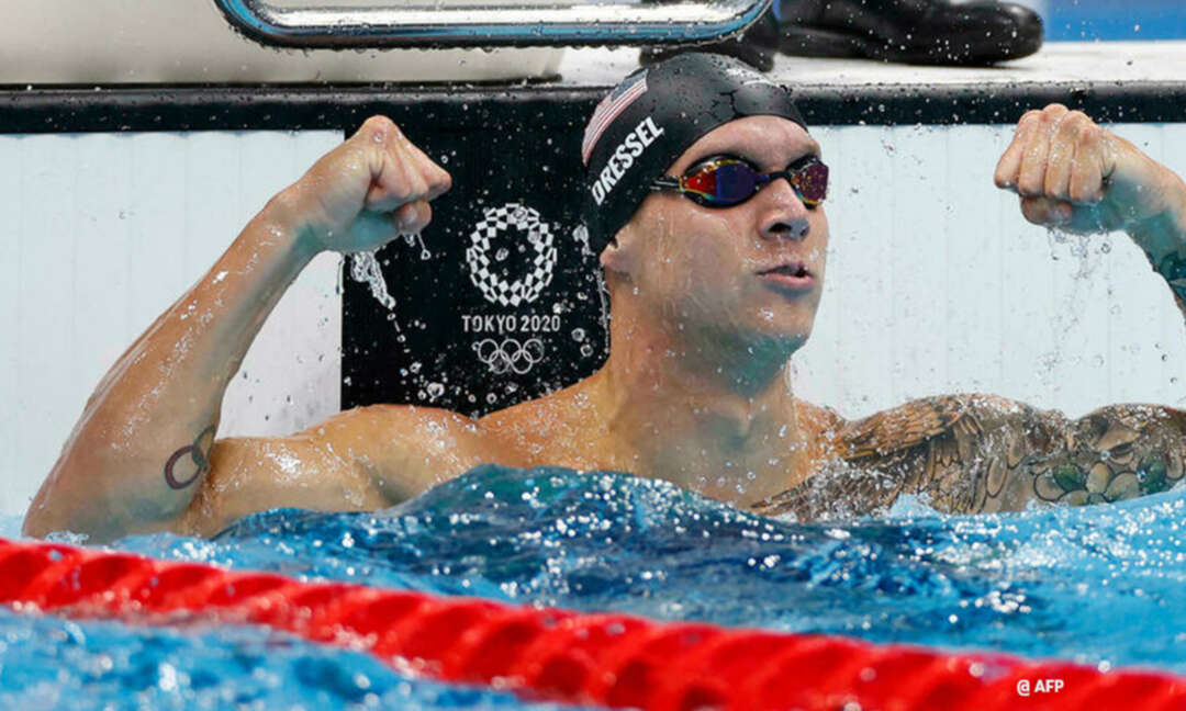 أمريكا تحطم الرقم القياسي العالمي للسباحة في سباق 400 متر تتابع