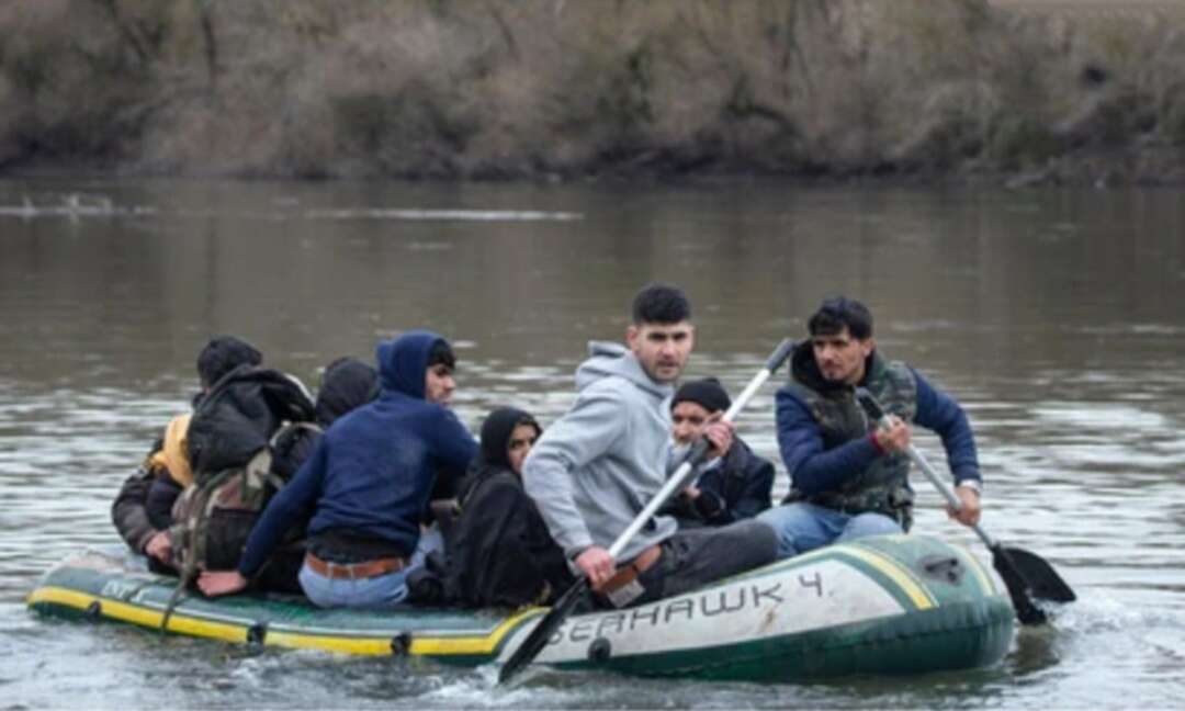 828 migrants arrive UK's shores on Saturday