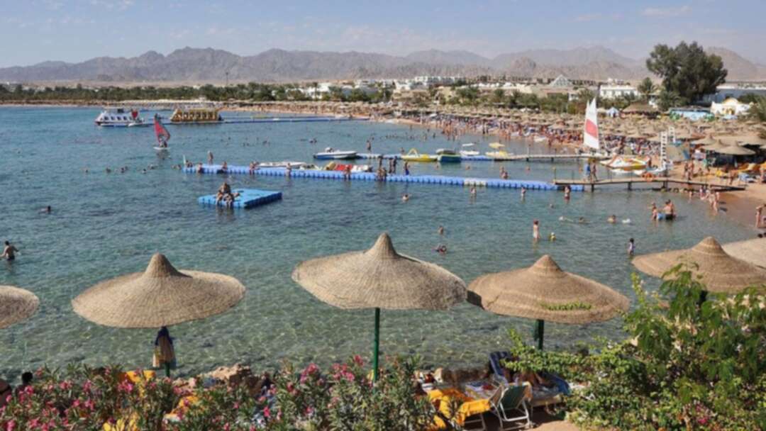 Russia resumes flights to Egypt’s Red Sea resorts after 6-year ban