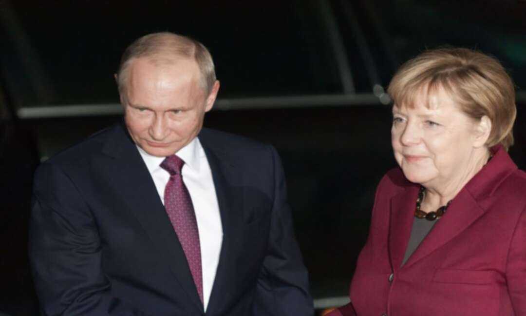 Putin and Merkel discuss many pressing issues during her farewell visit to Russia