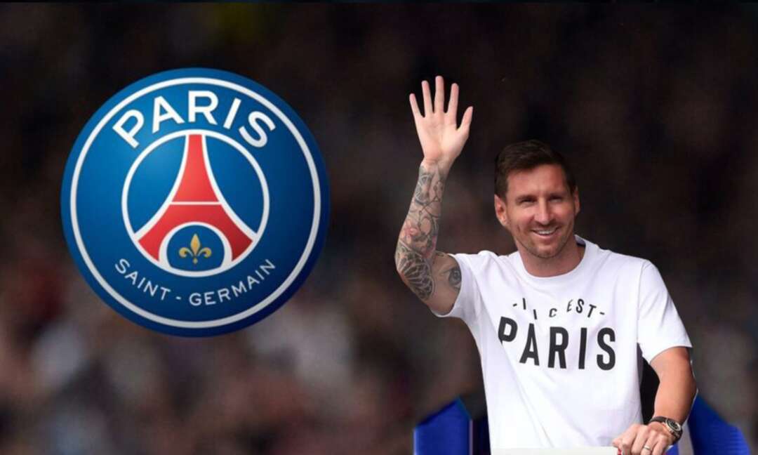 Lionel Messi signs contract with Paris Saint-Germain