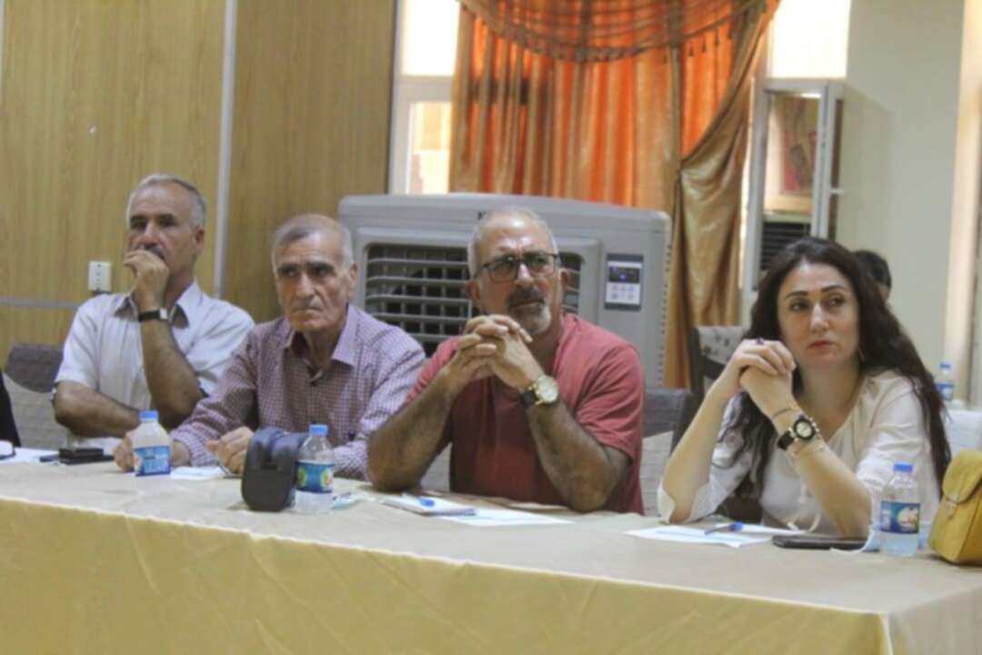 جلسة حوارية حول العملية الدستورية من قبل منظمة برجاف في القامشلي