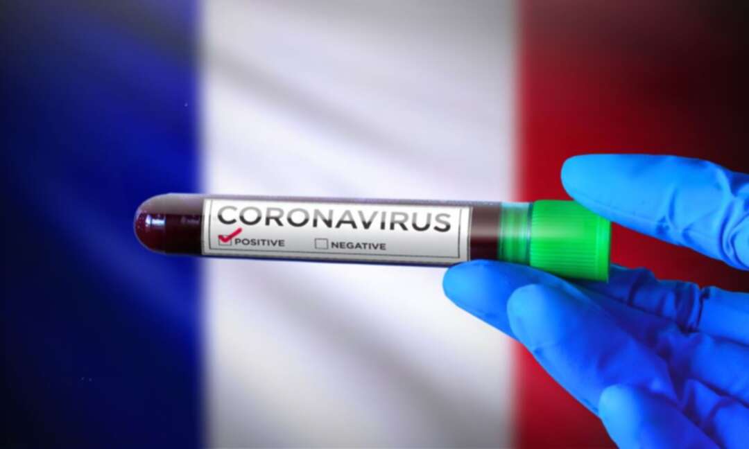 Corona test-France/Shutterstock