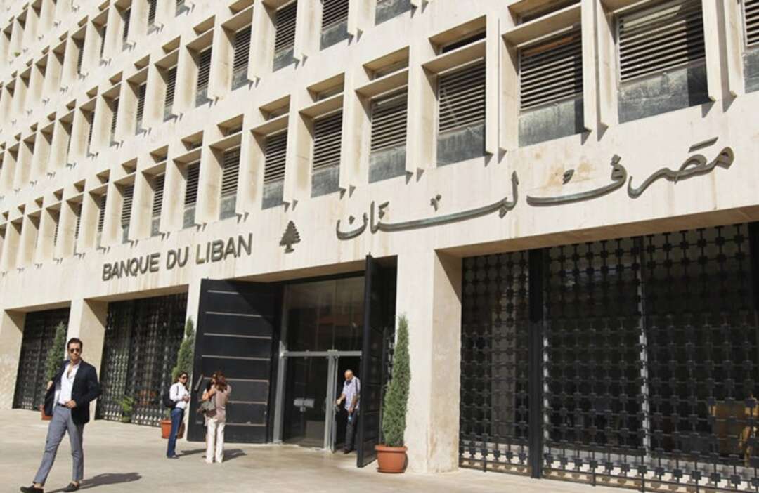 تدخل مصرف لبنان المركزي يحسن أداء الليرة