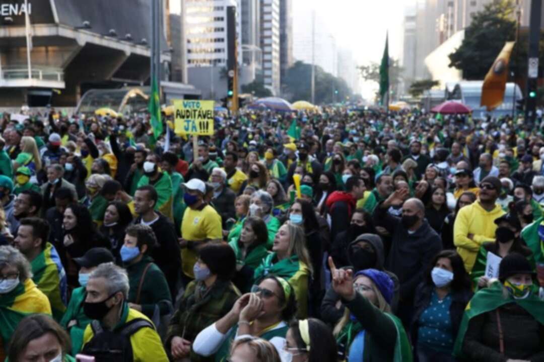 مؤيدون للرئيس البرازيلي يتظاهرون ضد نظام التصويت الإلكتروني