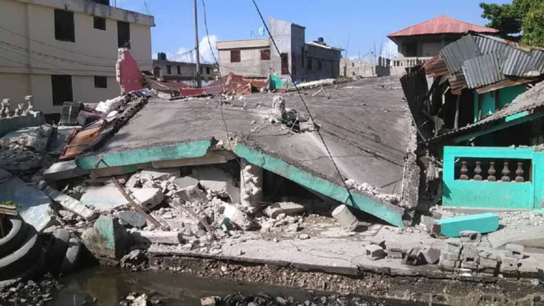 7.2 magnitude earthquake strikes Haiti, killing 724 people