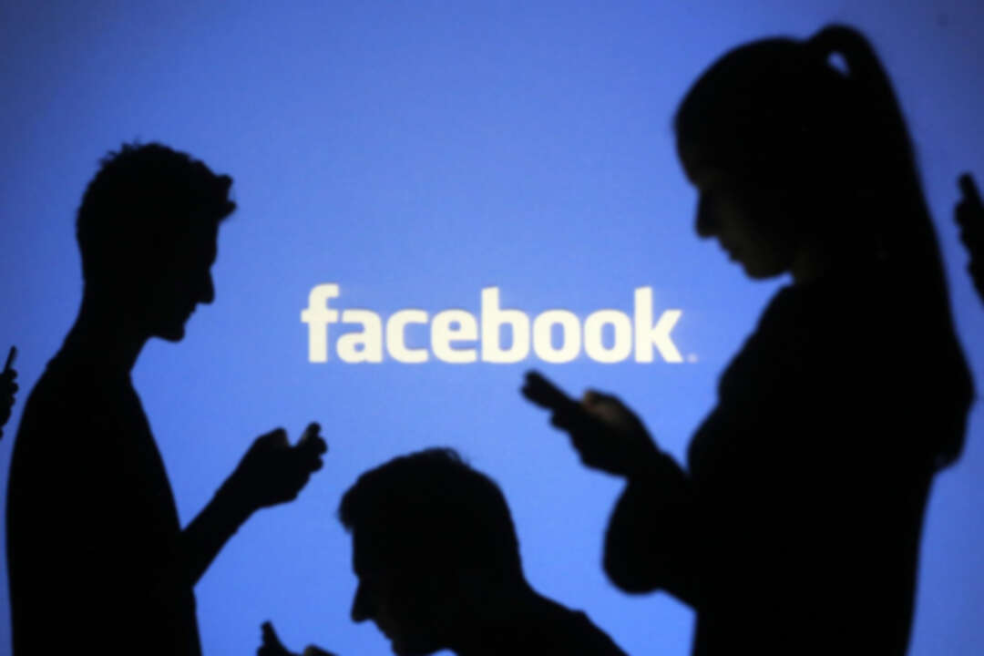 فيسبوك وتطبيقاتها.. أزمة عالمية تواجهها