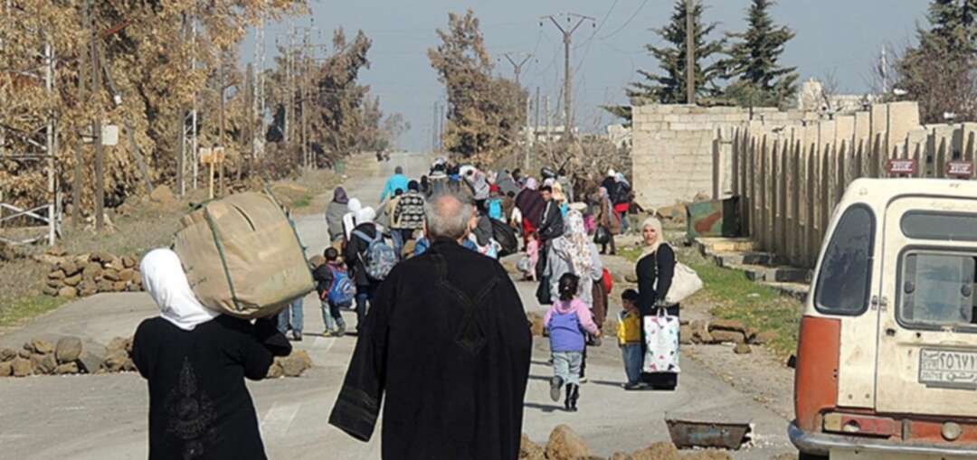 درعا.. موجة نزوح جماعية نحو الحدود السورية – الأردنية