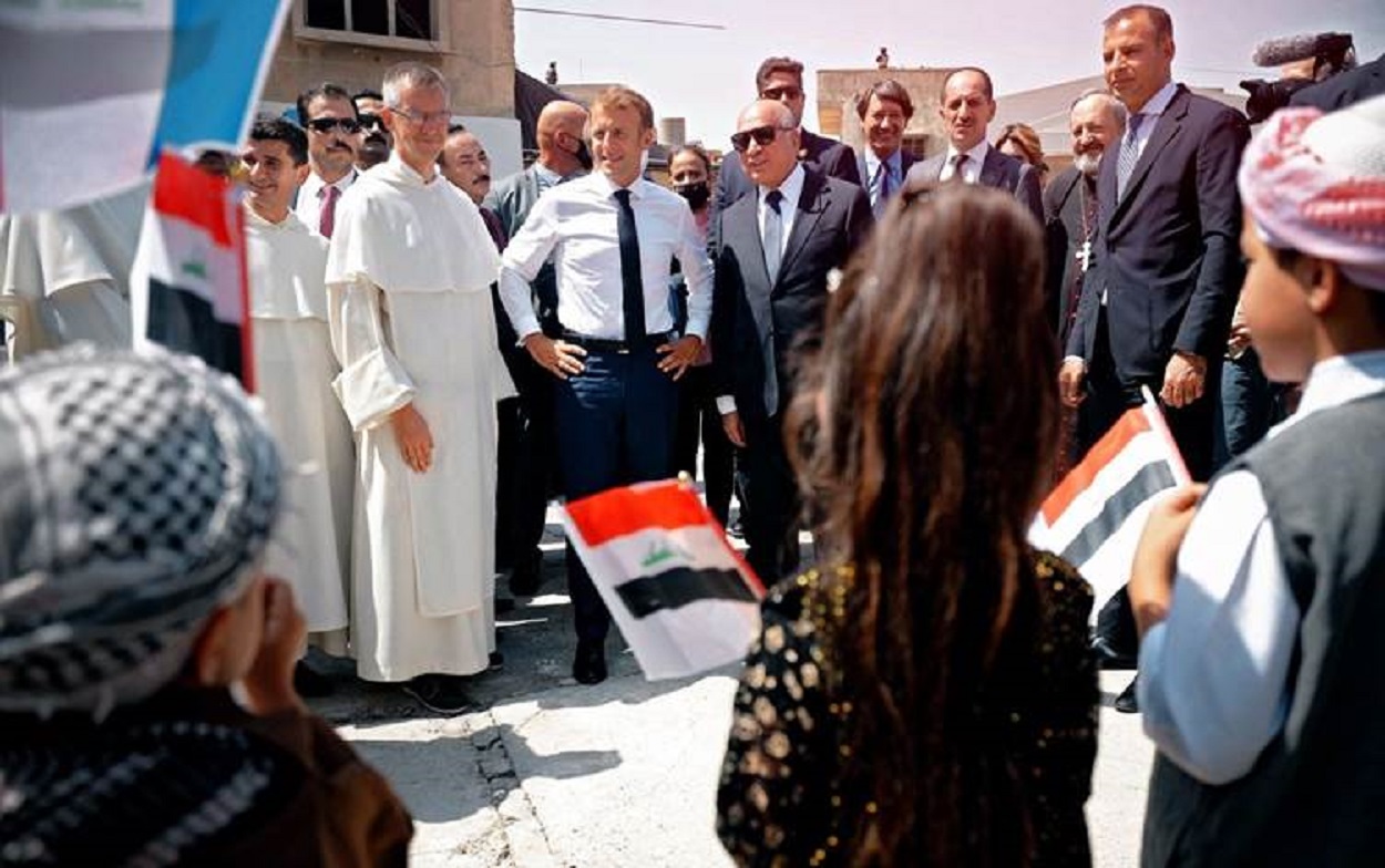 الرئيس الفرنسي إيمانويل ماكرون في الموصل. إعلام عراقي متداول