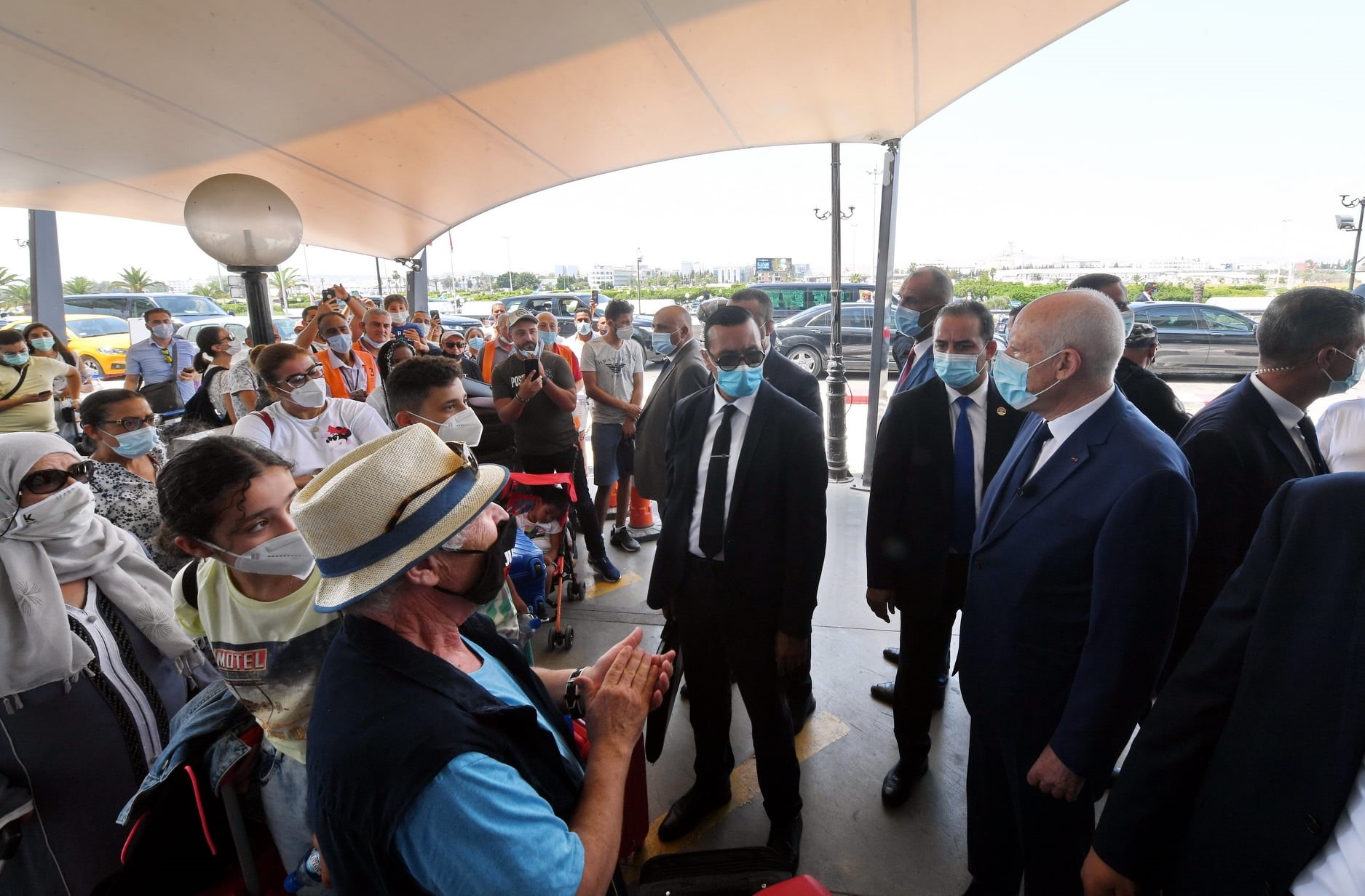 الرئيس التونسي في مطار قرطاج/ تويتر الرئاسة التونسية