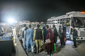 لاجئون أفغان يصلون ألمانيا