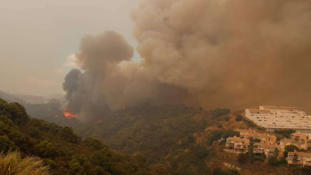 2,000 people fled as wildfires broke out in the region of Andalusia