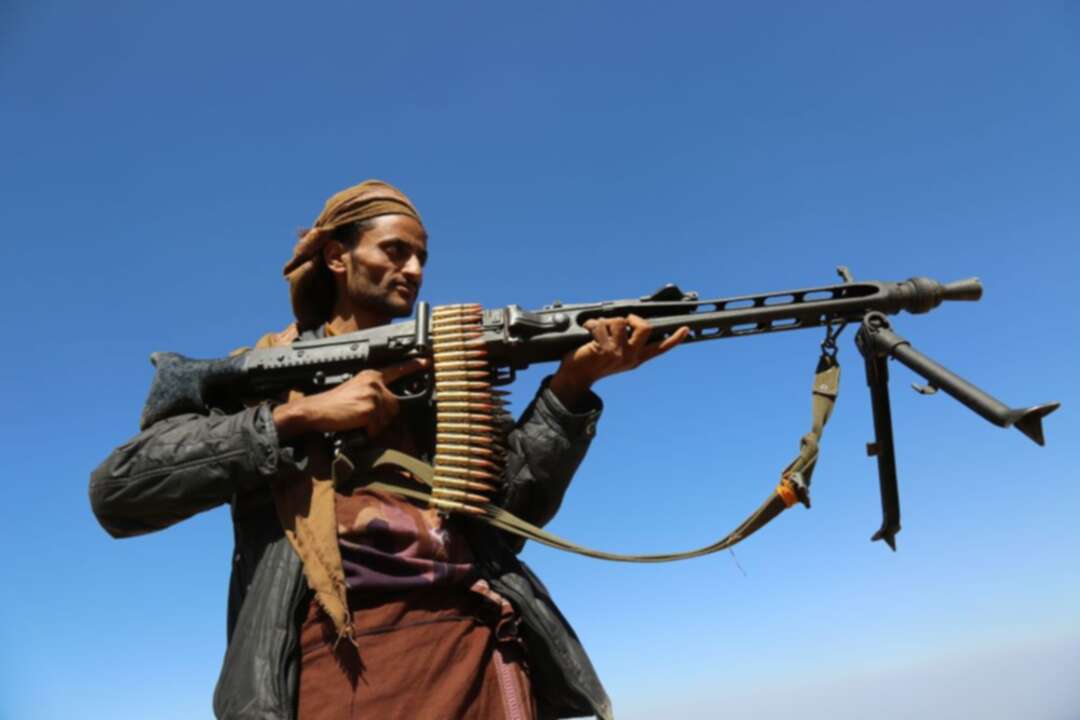 Houthi militia executes nine opponents in public place