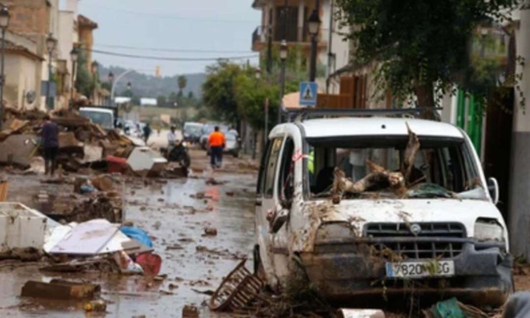 Rain storm hits Spain, causing severe flooding, leaving thousands of people without electricity