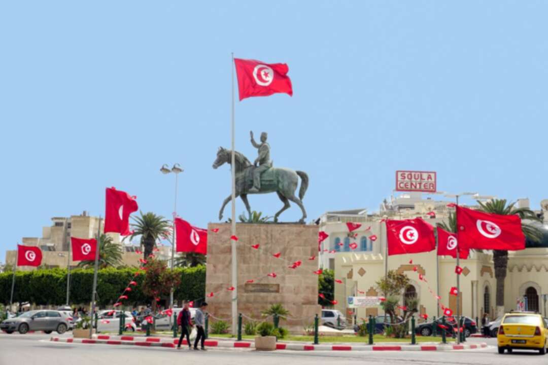 Tunisia's powerful labour union calls on the president to change political system