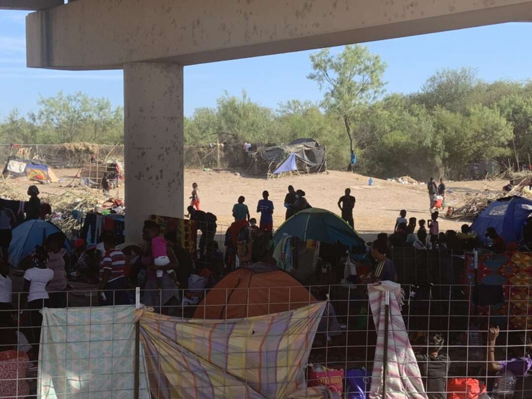 قافلة مهاجرين بالآلاف في جنوب المكسيك تتوقف بسبب مخاوف صحية