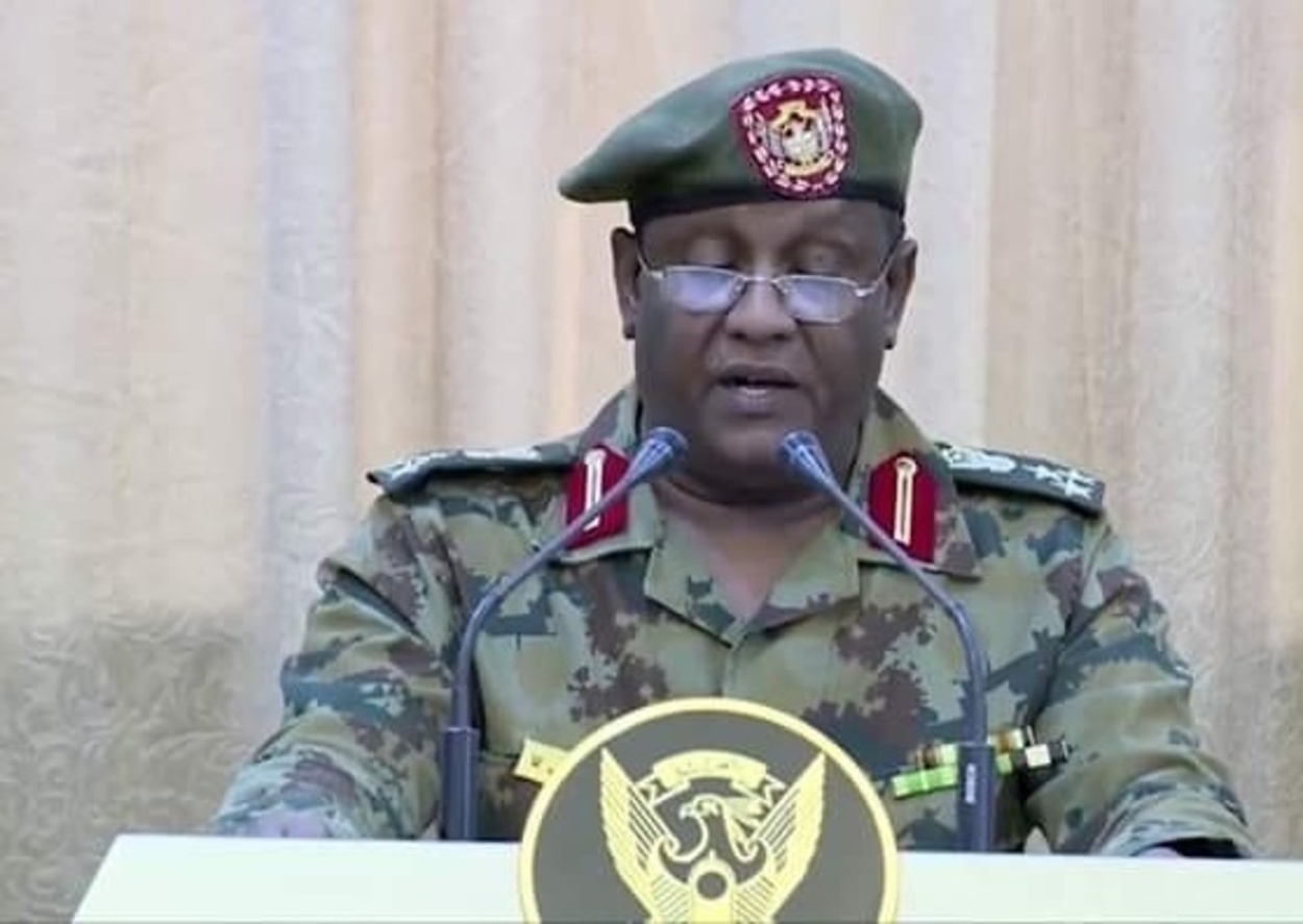 المستشار الإعلامي للقائد العام للقوات المسلحة السودانية الطاهر أبو هاجة 