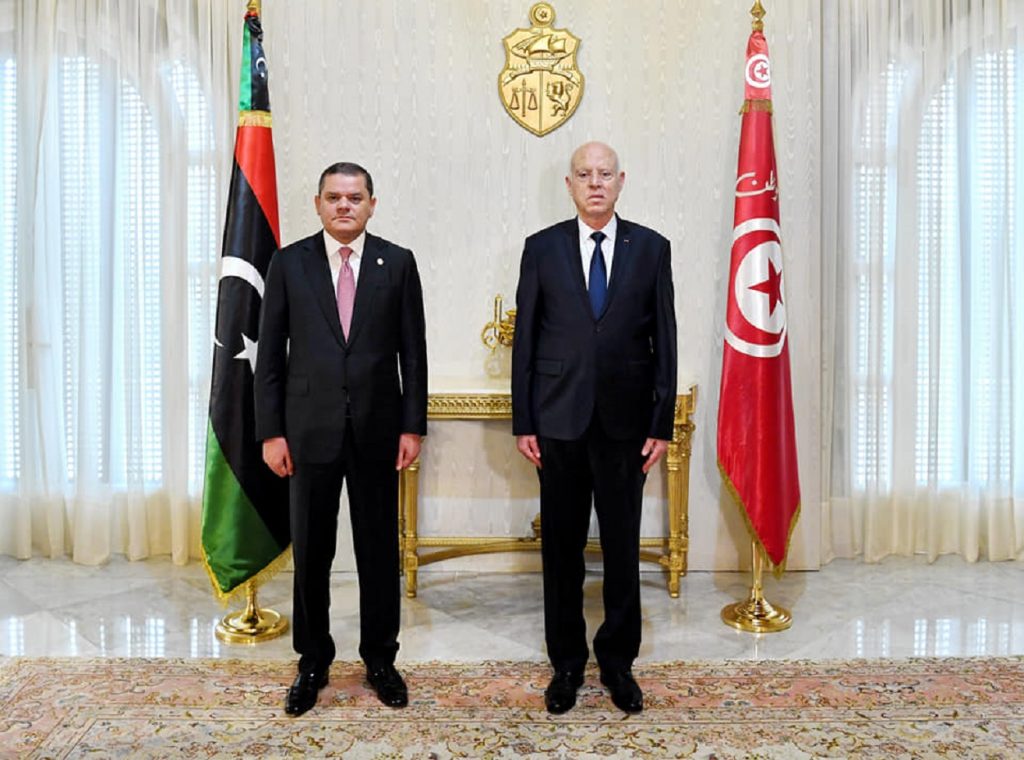 رئيس الوزراء الليبي المؤقت يبحث مع الرئيس التونسي إعادة فتح الحدود