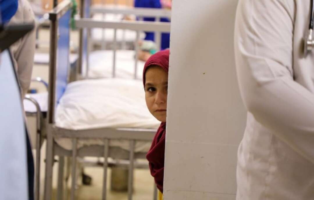 موت 17 طفلاً في أفغانستان بسبب الجوع الذي يهدد الملايين