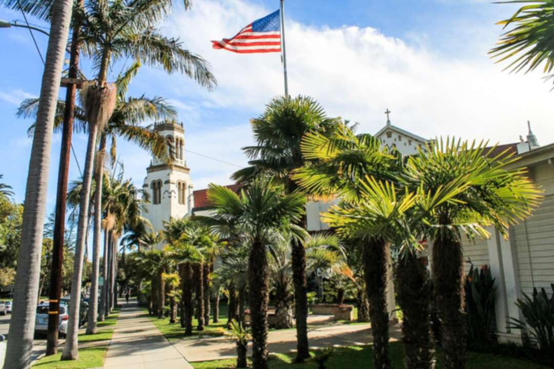 USA-Santa Barbra-California-Flag of USA/Pixabay