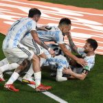 الفرحة بالهدف الأول للأرجنتين بواسطة ليونيل ميسي أمام الأوروغواي في تصفيات كأس العالم 2022