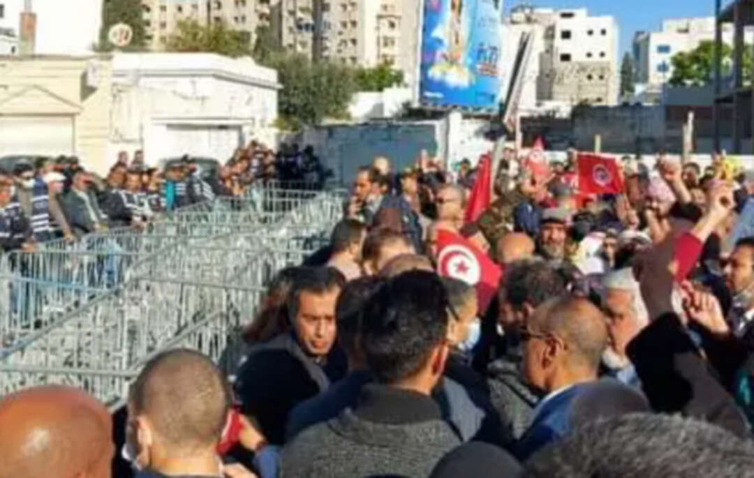 الداخليّة التونسيّة تعلن القبض على مسلحين داخل التظاهرات
