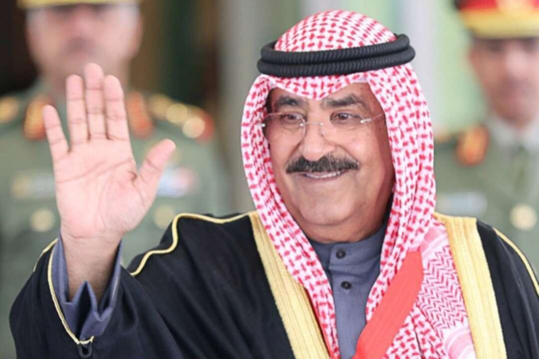 ولي العهد الكويتي يتسلم استقالة الحكومة من رئيس الوزراء