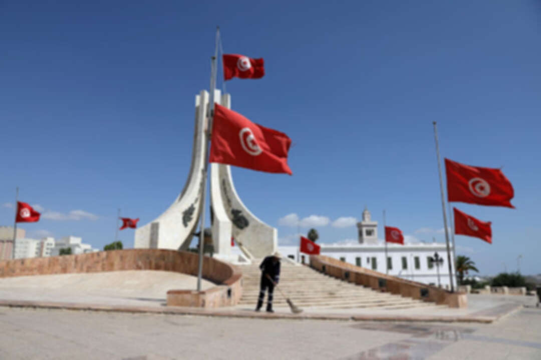 احتجاز 4 رجال أمن تونسيين بتهمة سلب تاجر