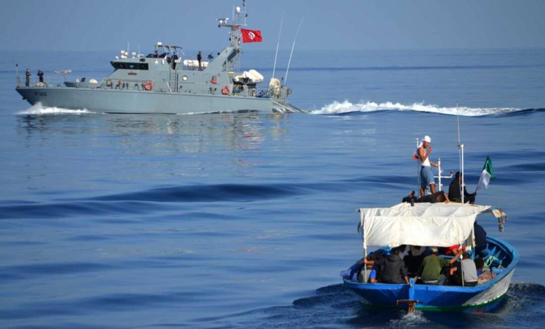 إنقاذ 48 مهاجراً قبالة السواحل التونسية