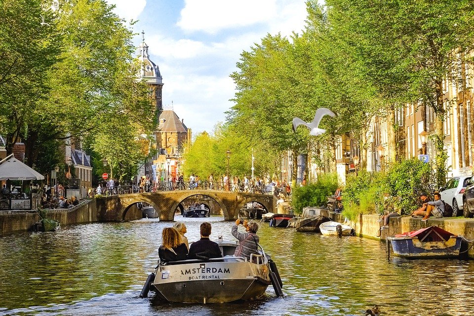 Netherlands-Amsterdam-Canal-Waterway/Pixabay