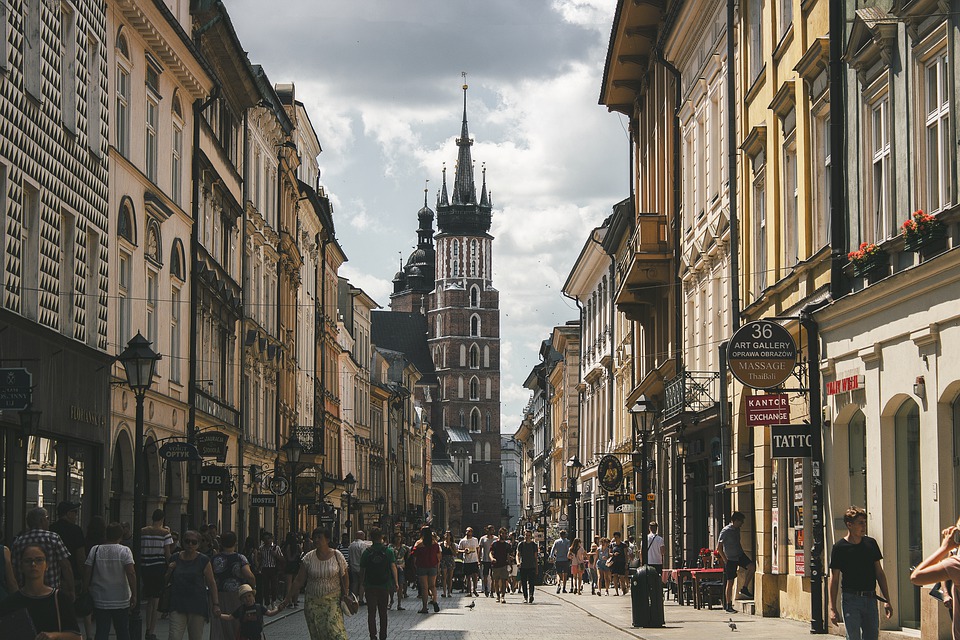 Poland-Krakow tower/Pixabay