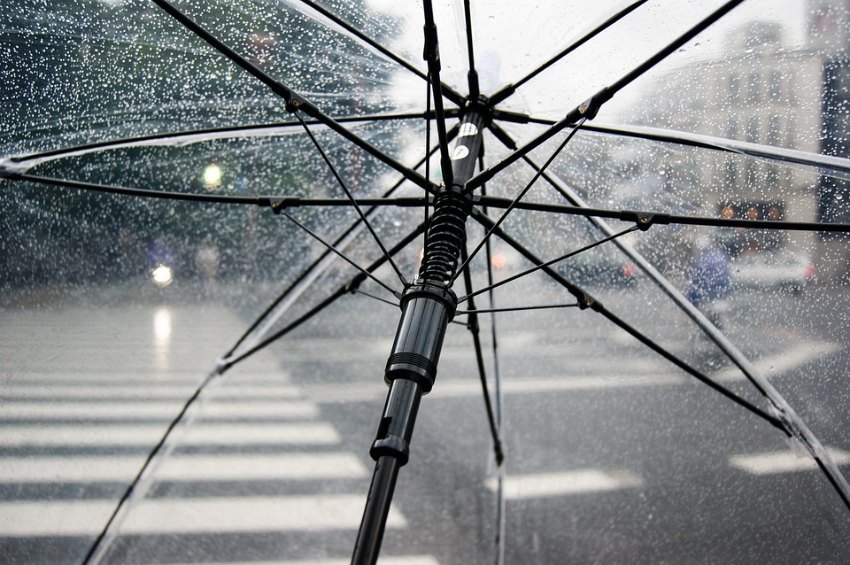 Umbrella-Winter season/Pixabay