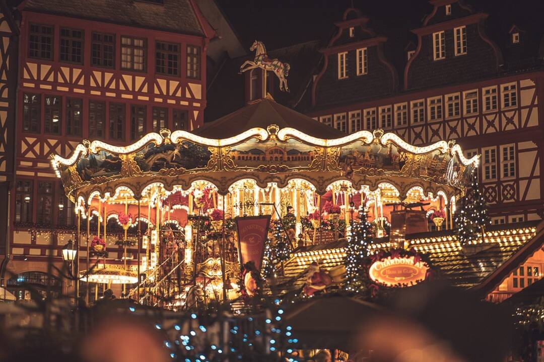Germany-Christmas market in Frankfurt/Pixabay