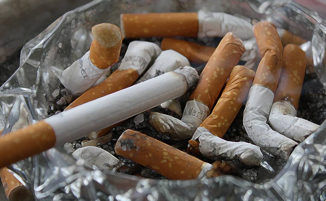 Cigarettes-Ashtray/Pixabay