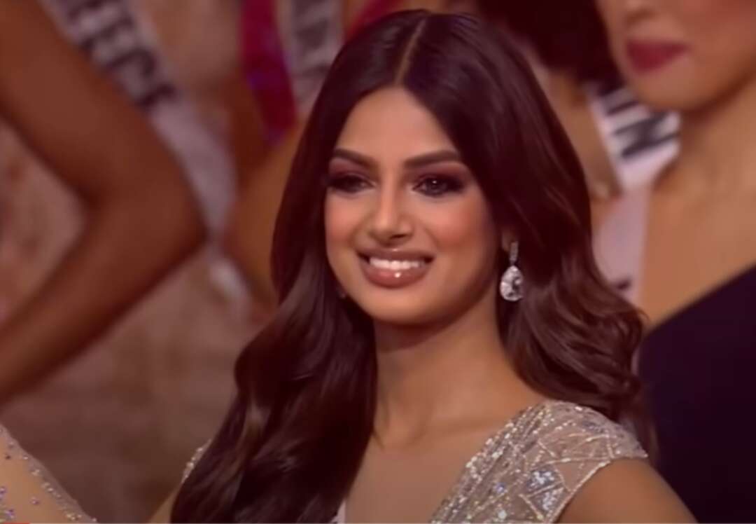 الهندية هارناز ساندو ملكة لجمال الكون 2021