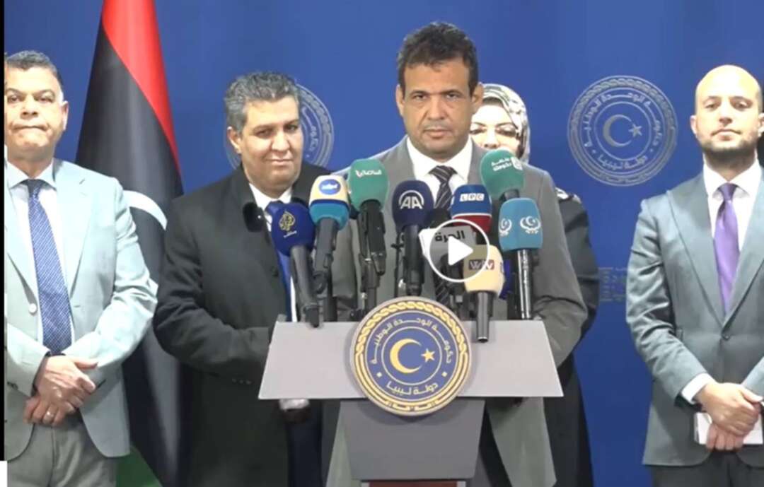 الحكومة الليبية المكلفة تتعهد بتسليم السلطة للحكومة المنتخبة