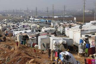 غالبية اللاجئين السوريين يرفضون المشروع التركي لإعادة توطينهم شمال سوريا