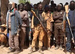 حِداد في بوكينا فاسو على ضحايا كمين لمتشددين وتفجير انتحاري في الكونغو