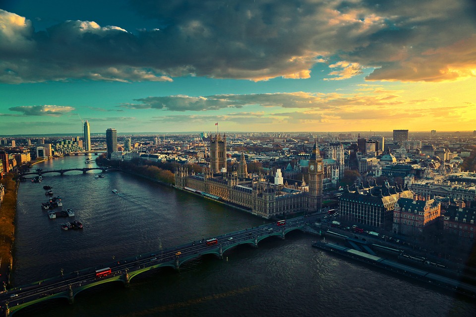 England-Thames river-London-Aerial View/Pixabay